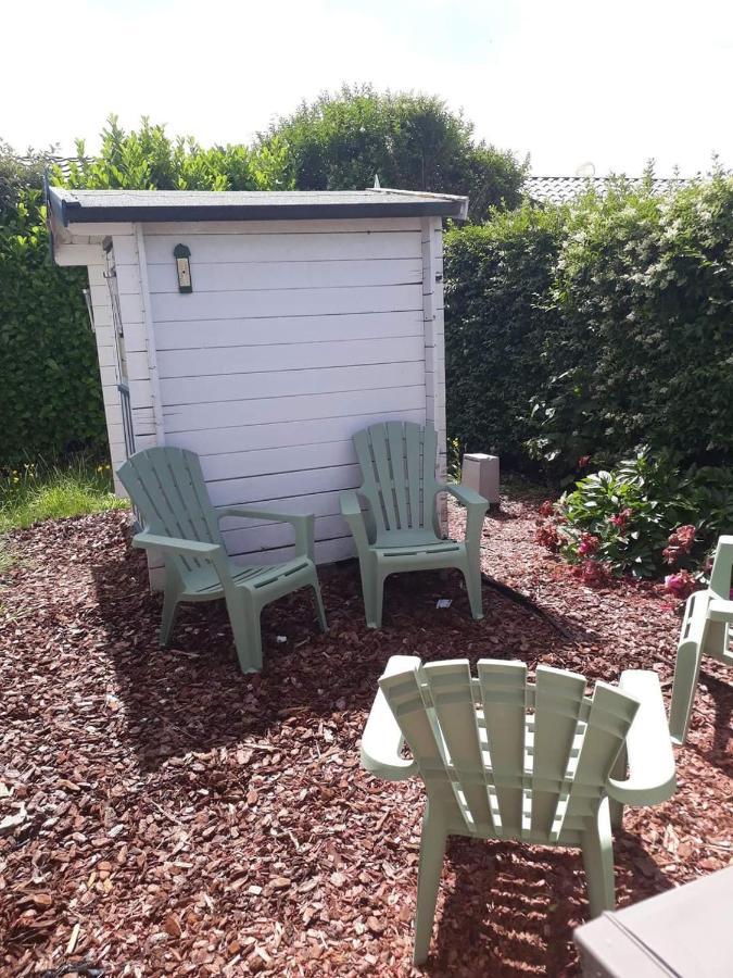 Luxueuze Stacaravan In Bredene Met Eigen Terras En Tuintje Exterior foto